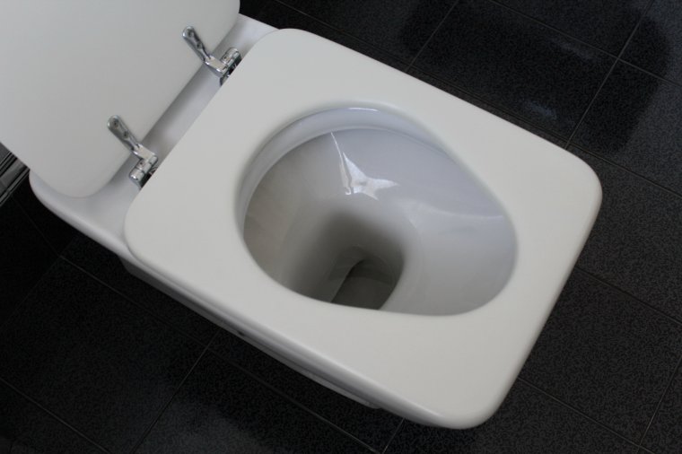 Hogy kevesebb vizet húzzunk le a WC-n