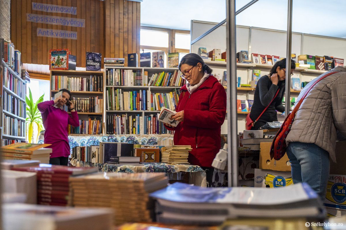 Idén online rendezik meg a marosvásárhelyi könyvvásárt. Archív &bullet;  Fotó: Haáz Vince