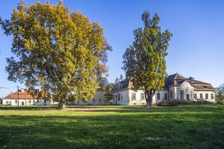 Új tulajdonosának köszönhetően régi fényében tündököl majd a barokk kastély