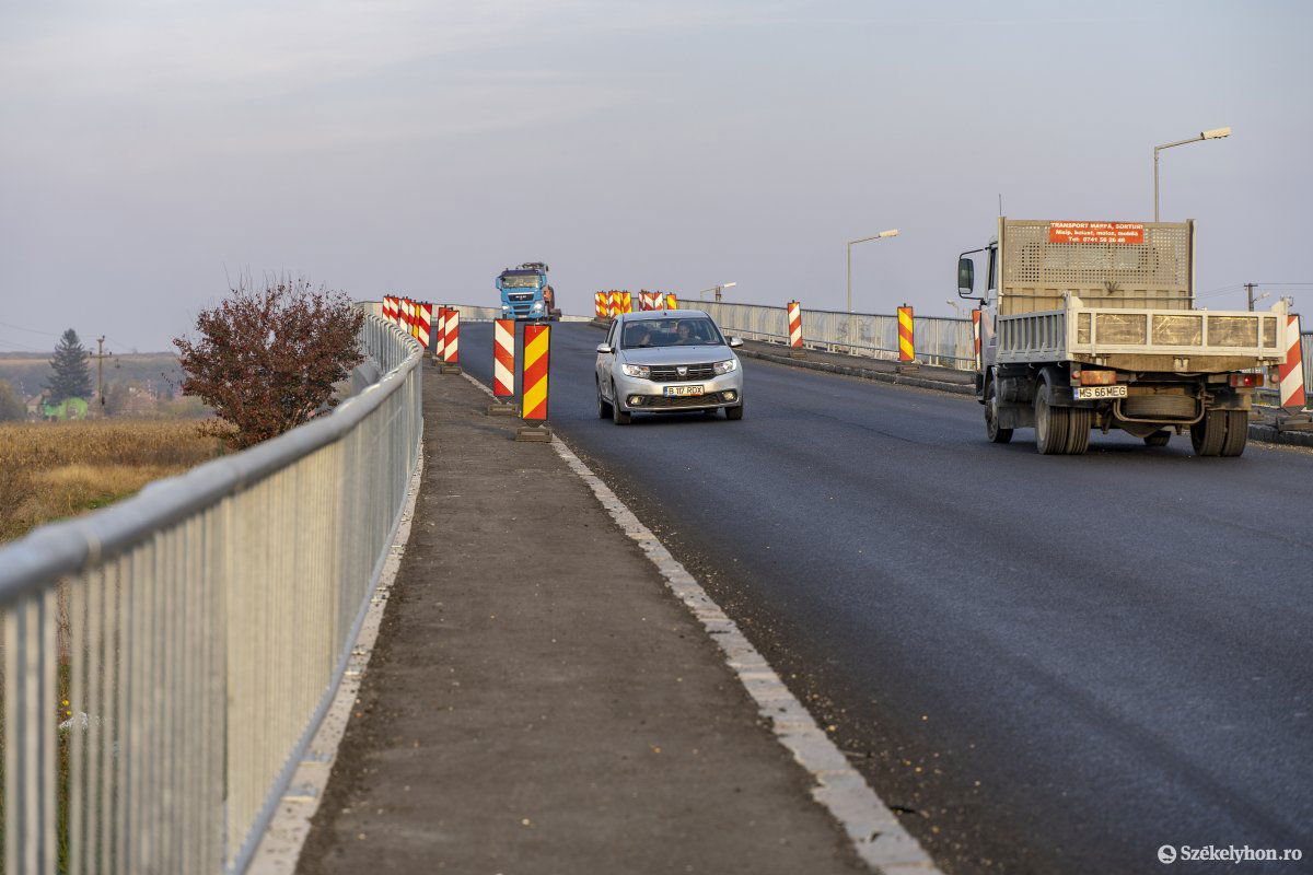 Lenne még munka. Szerződésbontás esetén az útügyi hatóság végzi el &bullet;  Fotó: Haáz Vince