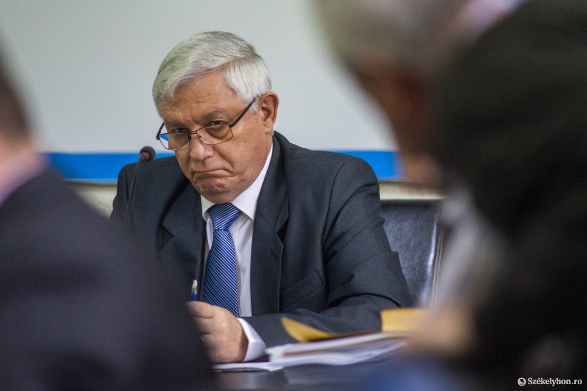 Makkai Gergely továbbra is RMDSZ-es önkormányzati képviselő, de már nem a magyar tanácsosok mellett ül az üléseken. Archív •  Fotó: Haáz Vince