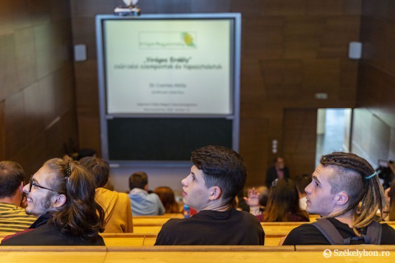 Nem igaz, hogy érdektelenek minden iránt. A titok nyitja abban rejlik, hogy megfelelő módon szólítsuk meg a fiatalokat •  Fotó: Haáz Vince