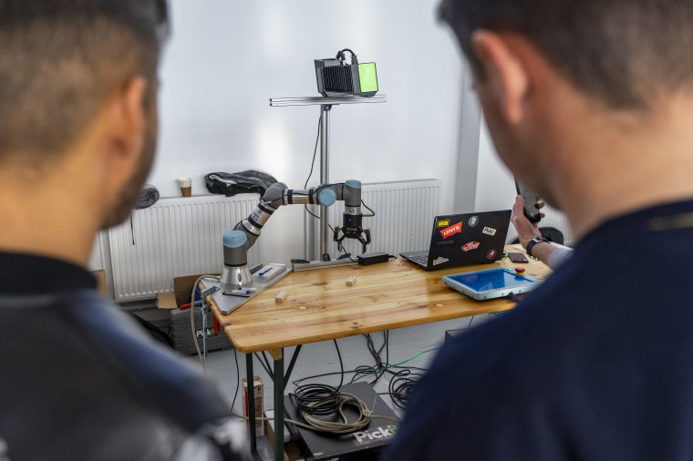 Díjazzák a fiatal tehetségeket: november 16-áig lehet jelölni vagy jelentkezni a kolozsvári felhívásra