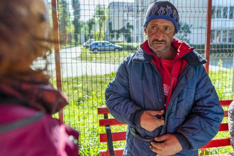 Nyáron sem áll le a hajléktalanok támogatása