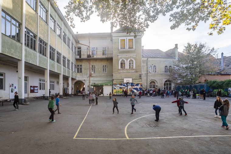 Wellness helyett építőtelep?