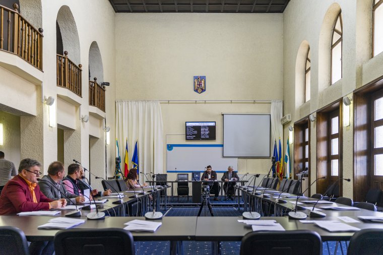 Üresen maradt a tanácsterem, nem szavazhattak a költségvetésről