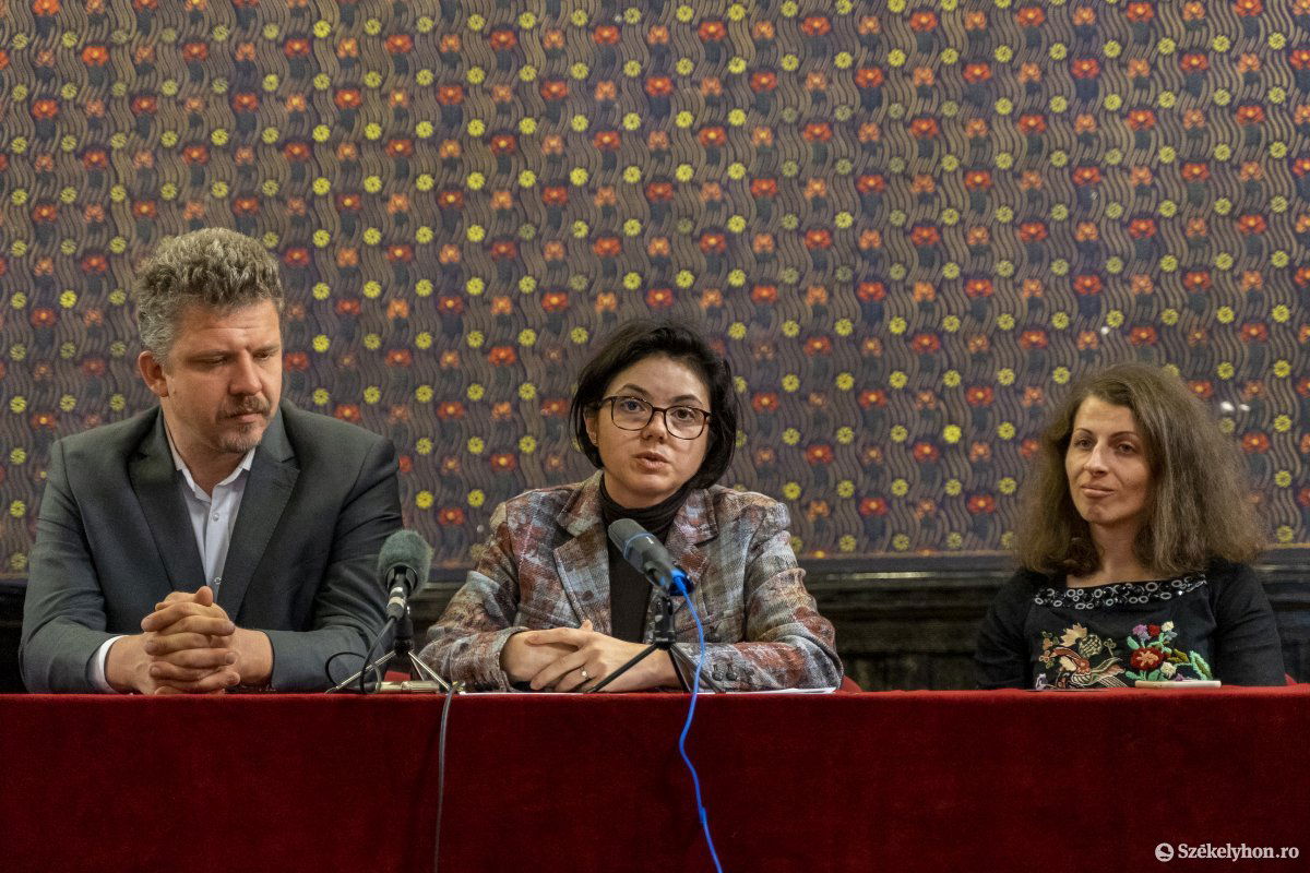 Soós Zoltán, Váry Florentina, Oniga Erika a beharangozó sajtótájékoztatón •  Fotó: Haáz Vince