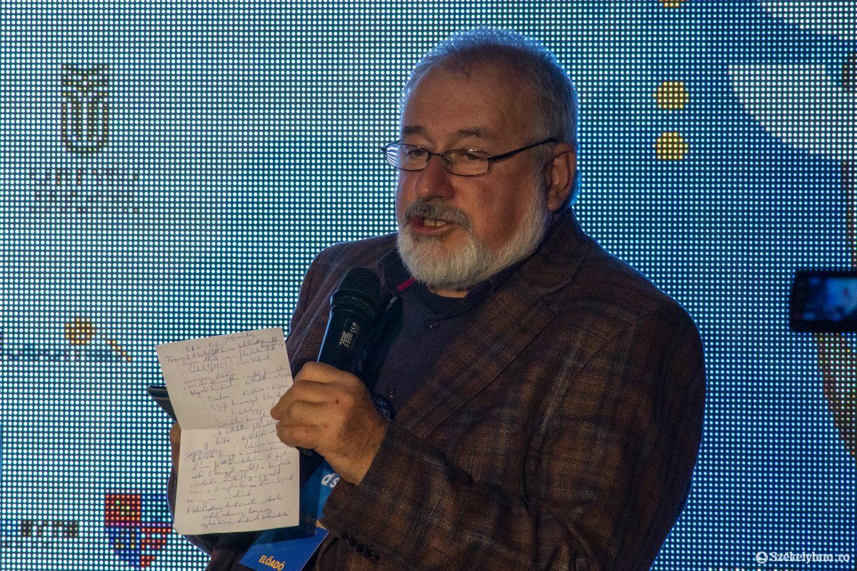 Kolumbán Gábor: az ország néhai diktátora sem tudott volna elképzelni a mainál keményebb nacionalista-sovén vonalat &bullet;  Fotó: Haáz Vince