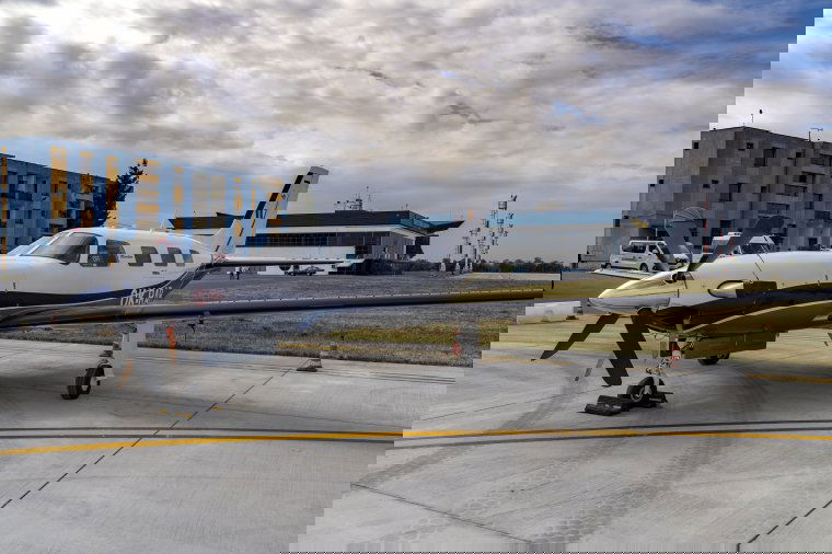 Valószínűleg lezuhant egy kisméretű repülőgép Bákó megyében, felfüggesztették a keresést