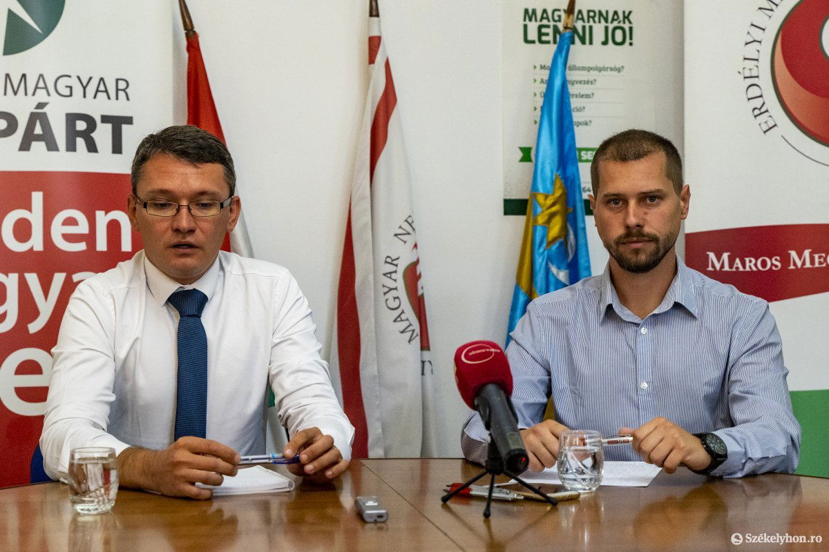 Csomortányi István és Brassai Hunor számít a vásárhelyi magyar közösség jelenlétére az október 1-ei figyelemfelkeltő rendezvényen •  Fotó: Haáz Vince