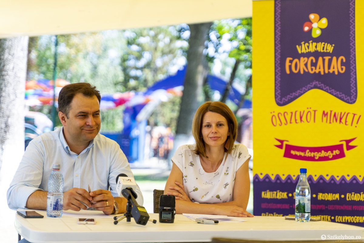 Portik Vilmos és Molnár Imola ismertette a mérleget, pozitívumot és negatívumot egyaránt •  Fotó: Haáz Vince