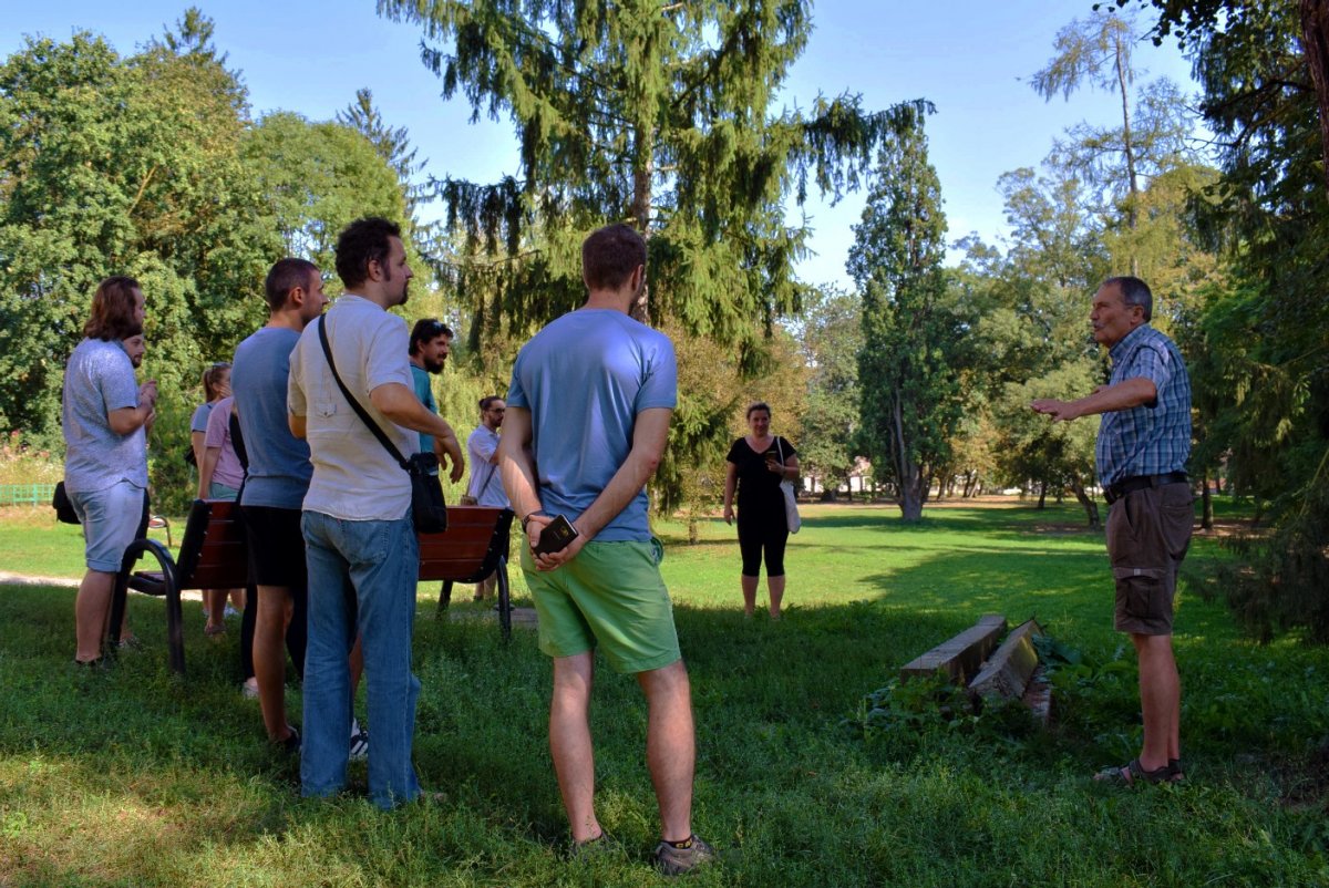 Gróf Teleki Kálmán, a gernyeszegi kastély tulajdonosa minden kezdeményezést szívesen fogad, amely a kastély jövőjét, annak kihasználtságát szolgálja •  Fotó: Arché nyári egyetem