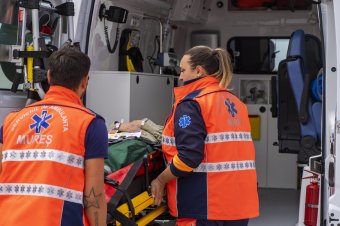 Eszméletlenül találtak rá, szén-monoxid-mérgezésre gyanakodnak