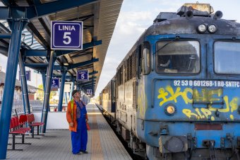 Parlamenti ötletütköztetés: vonaton vigyük magunkkal autónkat, hogy csökkenjen a közúti forgalom