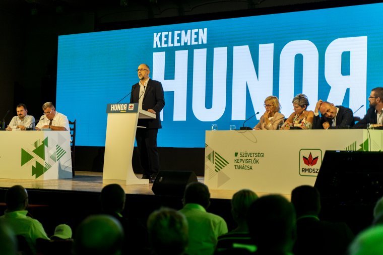 RMDSZ: pozícióváltás a parkolópályán