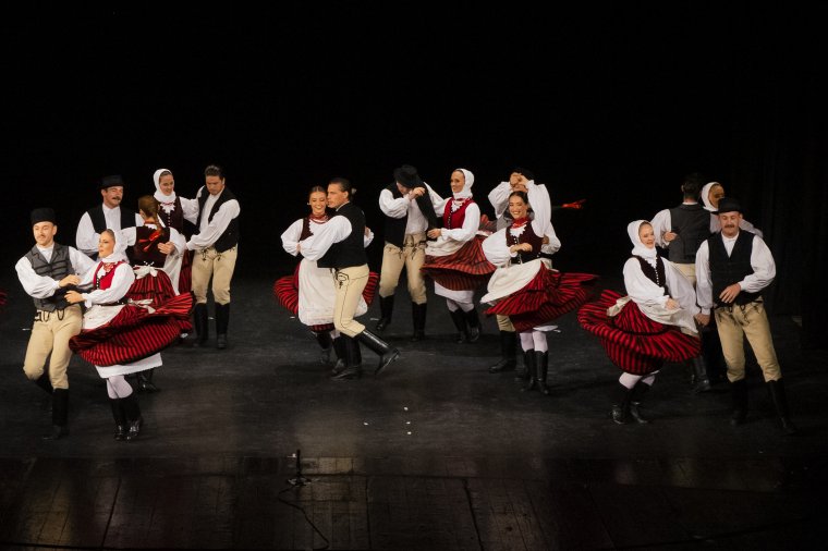 Felszabadító, gyógyító spirituális élmény a tánc – Kádár Elemér koreográfus, néptáncoktató a „legősibb nyelvről”