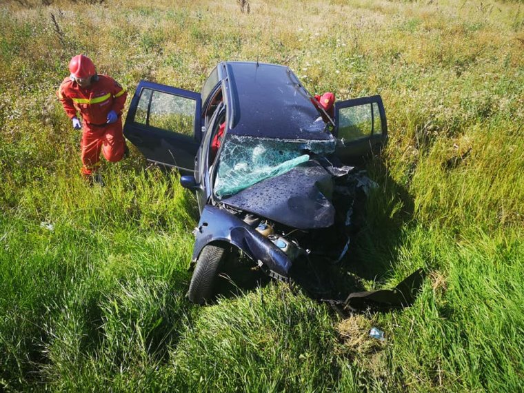 Leállhatott a szíve a kisautó sofőrjének, aki frontálisan ütközött egy kamionnal