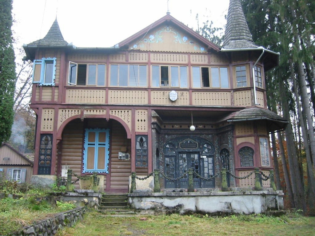A Bernády-villa Szovátán egykor. Még állt, de már roskatag állapotban. Archív •  Fotó: Antal Erika