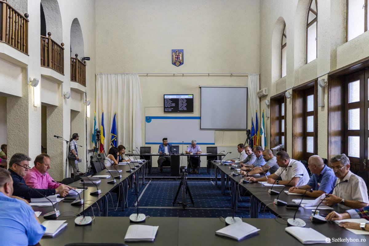 Felfokozott hangulatban telnek a marosvásárhelyi tanácsülések. Archív •  Fotó: Haáz Vince