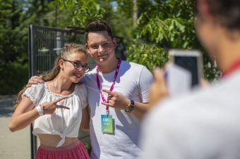 Legyen full laza az egész: az erdélyi influenszer nem befolyásolni, csak szórakoztatni akar