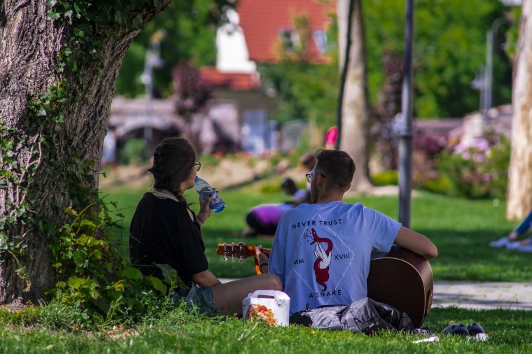 Szerdától egy kicsit lehűl, a hétvégén ismét felmelegedik az idő