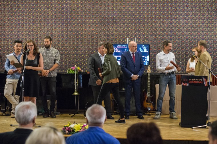 Tehetséges fiatalokat díjazott a Communitas Alapítvány