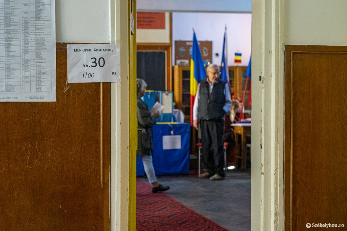 Csak azok a tanintézmények nem fogadják a diákokat és tanárokat pénteken, hétfőn és kedden, ahol szavazókörzetet alakítanak ki. Archív •  Fotó: Haáz Vince