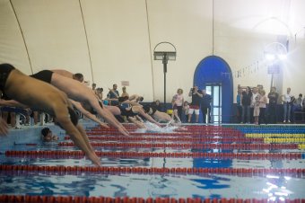 Hasznos kezdeményezéseket támogatnak a Swimathlon benevezői Marosvásárhelyen