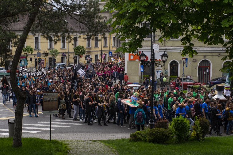 Kezdődnek a Diáknapok, útlezárásra kell számítani