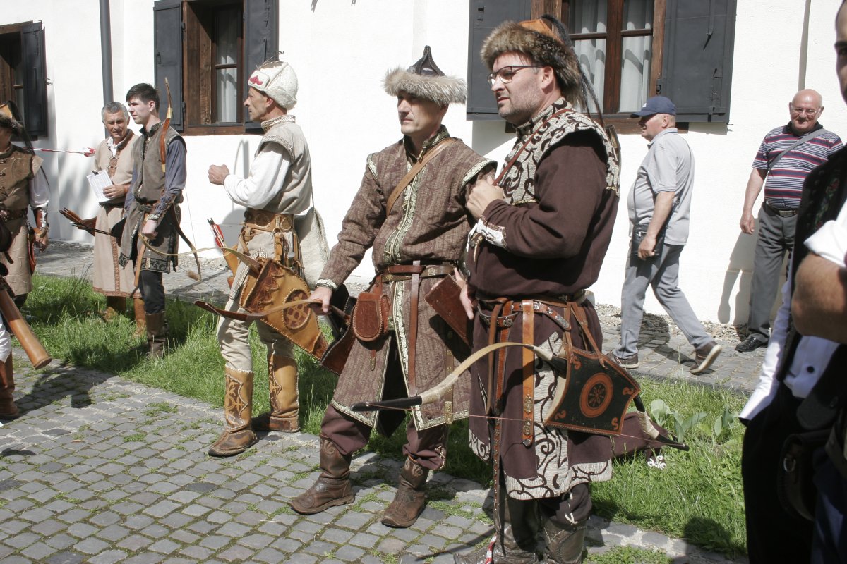 Nem csak ruha, mindenféle felszerelés is •  Fotó: Gálna Zoltán