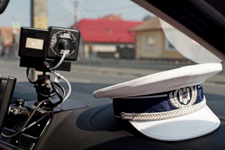 Hargita megyei fiatalembert „intettek le” a rendőrök 225 km/órás száguldozás közben az autópályán