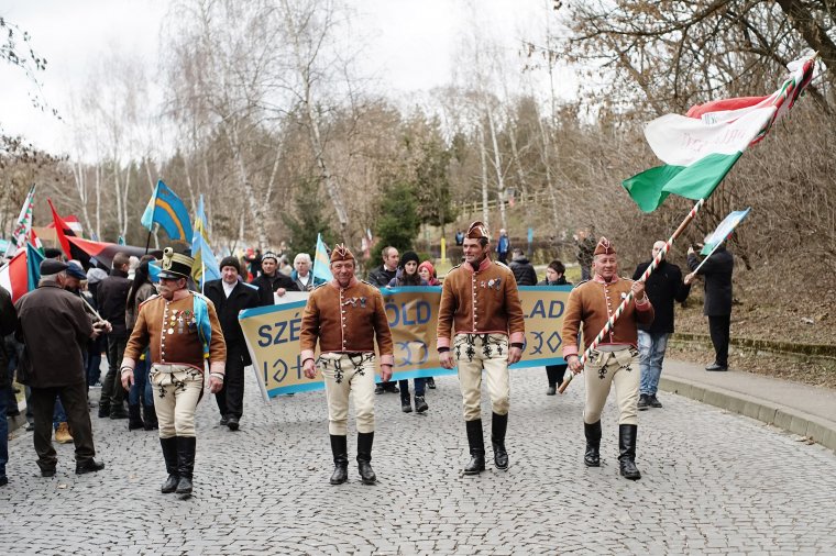 Tőkés Marosvásárhelyen: Bukarest a megfélemlítés elrettentő erejét veti be az erdélyi magyarok ellen