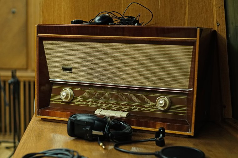 Kormányfőkkel, királlyal találkozni az éterben – Szabó Árpád sepsiszentgyörgyi rádióamatőr nem mindennapi hobbijáról