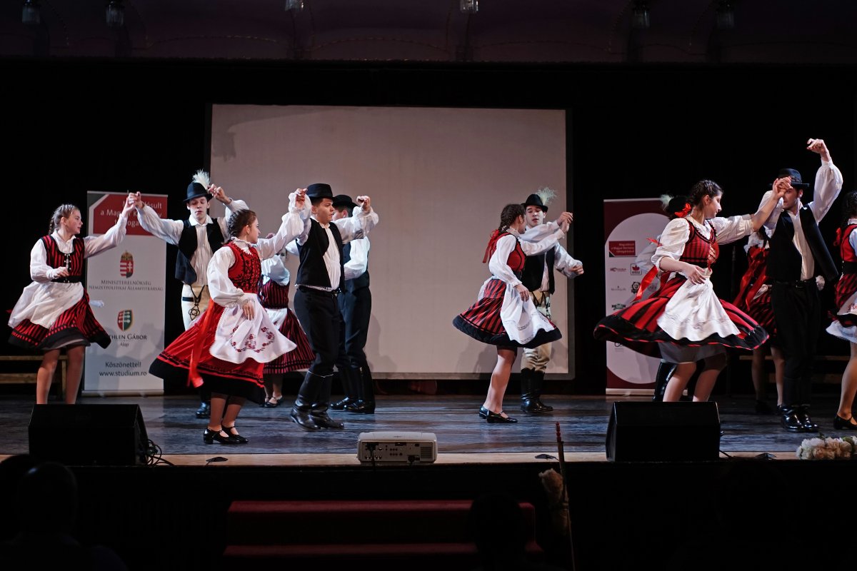 A néptáncosok, zenészek kényszerszabadságra mennek • Fotó: Haáz Vince