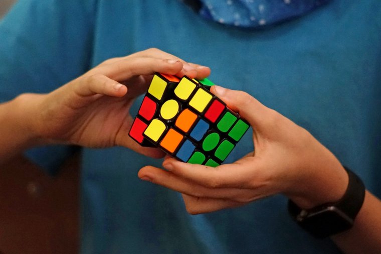 Titan-tragédia: Rubik-kocka világrekordot akart felállítani a tenger mélyén a balesetben meghalt fiatal