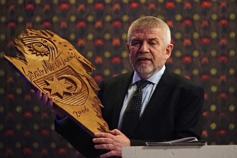 Elismert „székely politikai szubjektivitás”: Tőkés-díjat kapott Izsák Balázs SZNT-elnök