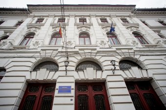Ügyvédek hiányoztak, halasztani kellett Borbolyék perének tárgyalását