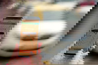 Nem csak a futár, hamarosan a taxisofőr is nepáli lehet