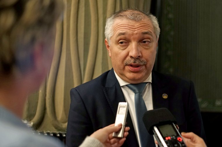 Meghallgatták a fegyelmi eljárás alá vont tanárokat
