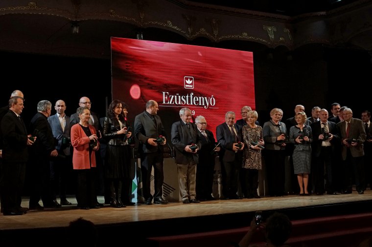 Csíkszentmárton és Parajd polgármesterét is Ezüstfenyő-díjjal tüntette ki az RMDSZ