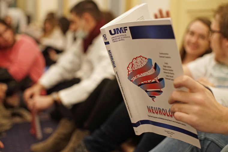 FRISSÍTVE – Tőkés László: vissza kell állítani az önálló magyar orvosi és gyógyszerészeti egyetemet Marosvásárhelyen