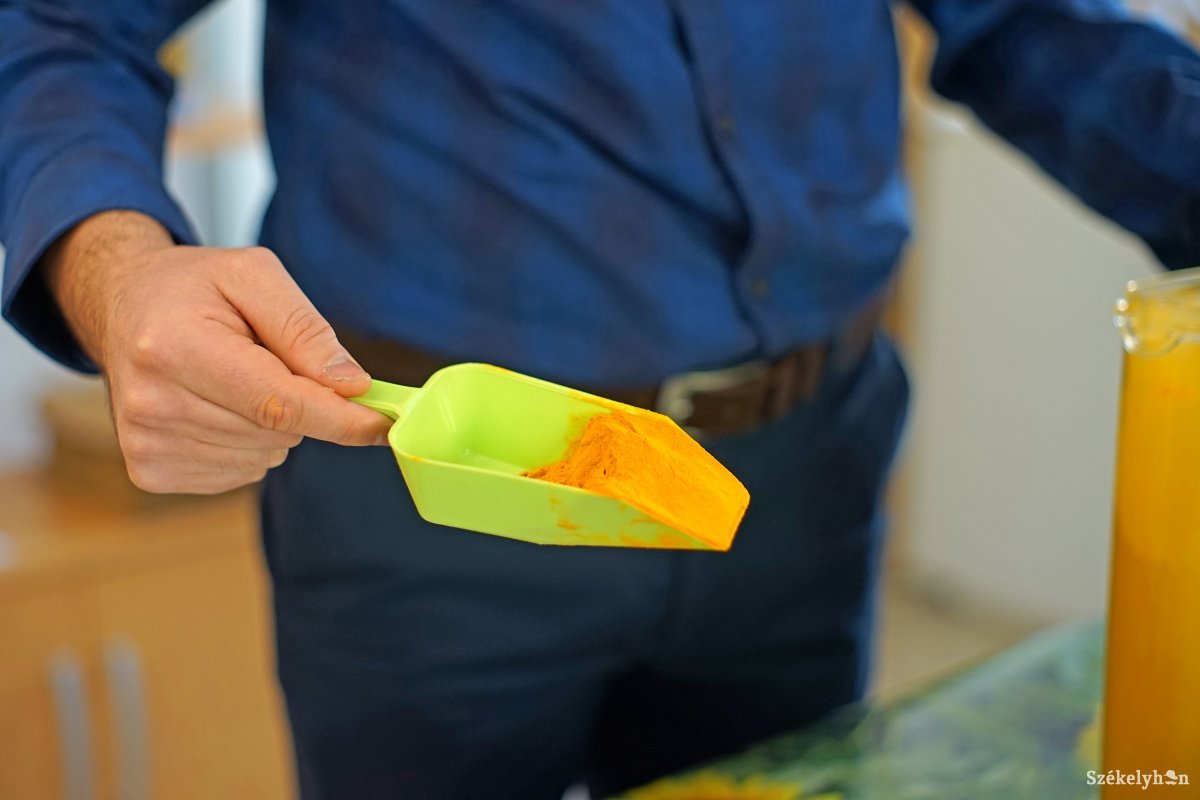 Az aranyló színű kurkuma:a curryk alapja, rendkívülegészséges, gyulladáscsökkentő,immunerősítő fűszer •  Fotó: Haáz Vince