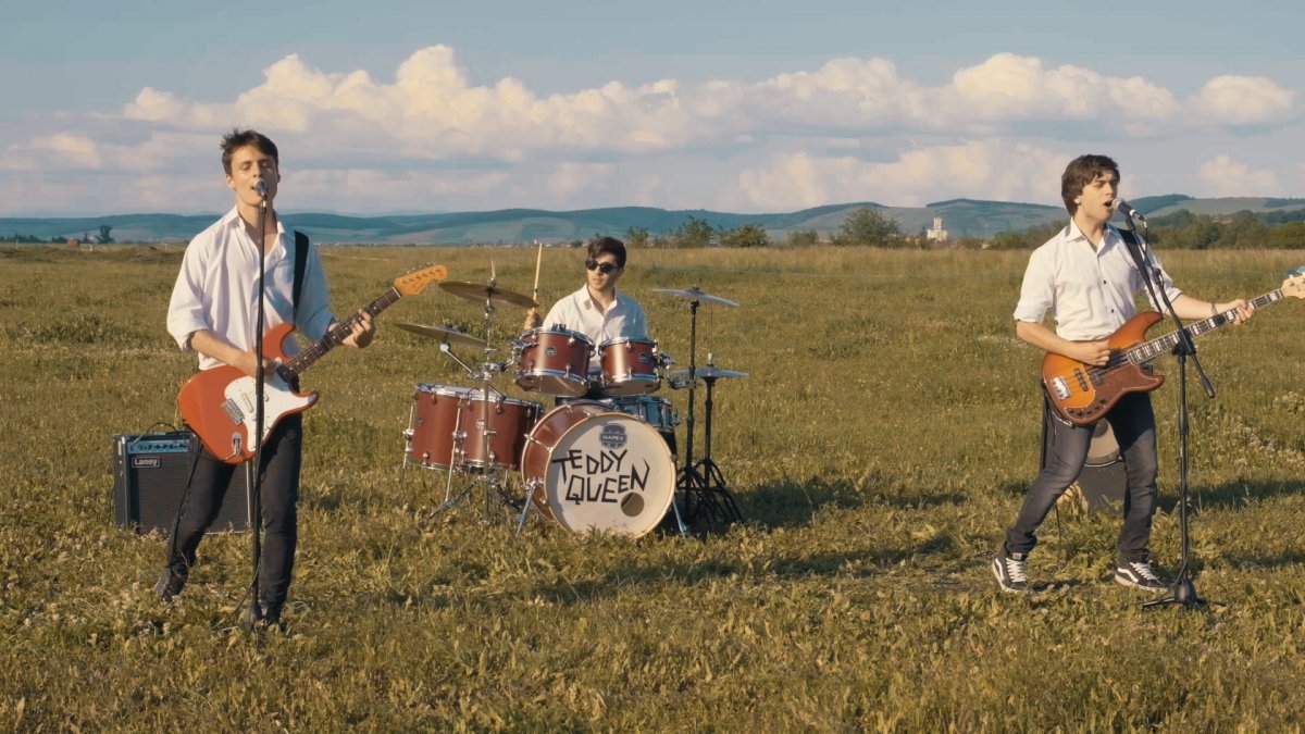 A gyergyószentmiklósi banda a VIBE helyszínén is forgatta videoklipjét •  Fotó: Forrás: Teddy Queen