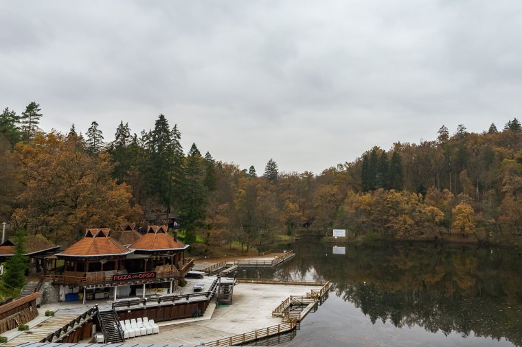 Megtépázta a romániai turizmust a járvány, sok vállalkozó nem fér hozzá a segélyhez