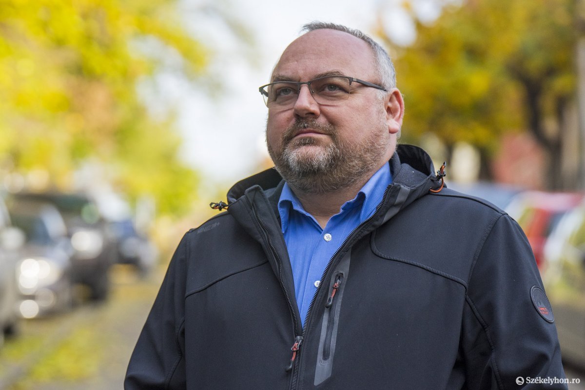 Borsos Szabolcs filozófiatanár Bolyai János gondolatvilágának értelmezéséért kapta meg idén az RMPSZ Apáczai-díját &bullet;  Fotó: Haáz Vince