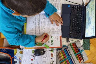 Idén is támogatják a szerényebb anyagi helyzetben élő diákok számítógép-vásárlását