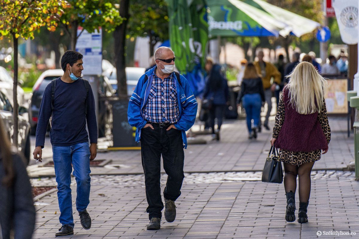 Már nyolc hónapja tart a járványhelyzet az országban •  Fotó: Haáz Vince