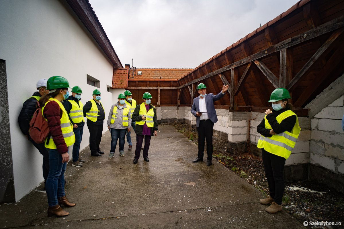 A tetőtéri teraszt majd a lakók is használhatják •  Fotó: Lukácsi Alpár
