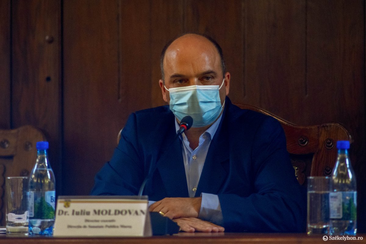 Iuliu Moldovan, az egészségügyi igazgatóság vezetője &bullet;  Fotó: Haáz Vince