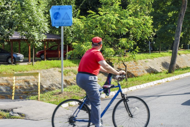 Érdemes lenne hallgatni a gyakorlott biciklisekre a marosvásárhelyi kerékpárutak kapcsán